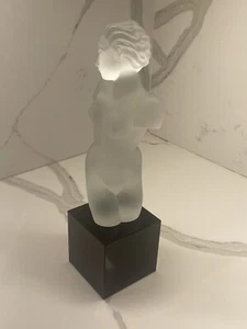 DE COLECCIÓN VIDRIO ESMERILADO CHECO BOHEMIO ESCULTURA TORSO MUJER. - Imagen 1 de 13