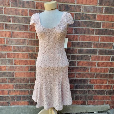 Badgley Mischka Blush Lace V-Neck Short Sleeve Shift Dress Womens Size 0 New  - Image 1 of 4