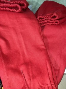 Due paia pantaloni da donna rossi Vecta Sport entrambi taglia 2XL ELASTICIZZATI VITA E POLSINI. - Foto 1 di 8