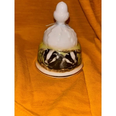 Campana Friends of the Forest de Dick Twinney esperando ver porcelana cerámica Foto 1 de 4