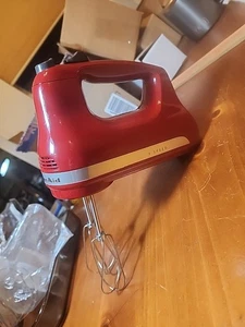 KitchenAid Rot 3 Geschwindigkeiten Handmixer Modell KHM312 ER mit Rührbürsten getestet - Bild 1 von 8