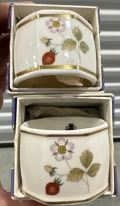 2 Wedgwood Wilde Erdbeere Bone China Serviettenringe Made in England in Boxen - Bild 1 von 6