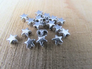 50 Stück 5 mm Tibetisch Silber Stern Zwischenring Perlen Fädeln Hile 1,5 mm - Bild 1 von 1