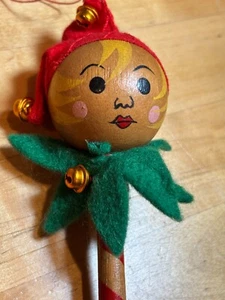 VINTAGE HANDMADE PAINTED WOOD FELT JESTER CLOWN ELF HEAD LOLLIPOP ORNAMENT BELLS - Picture 1 of 3