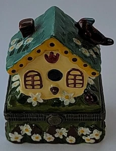 Porcelain Hinged Trinket Box Bird House - Picture 1 of 8