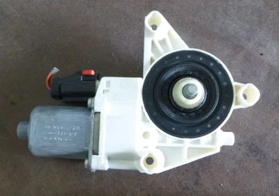 Dodge Journey 7/11-17 Left Rear Window Motor - Image 1 of 2