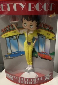 Betty Boop Doll Car Hop Roller Skates #31102 Brand New in Original Box VINTAGE - Picture 1 of 6