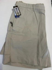 Neu mit Etikett neu Columbia Herren 42 khaki vorne flach Shorts authentische Passform 8" Schrittlänge - Bild 1 von 3