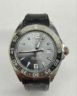 TAG Heuer Formula 1 Caliber 5 Diver's Watch 200m Water Resistant Unisex 42mm - Image 1 of 4