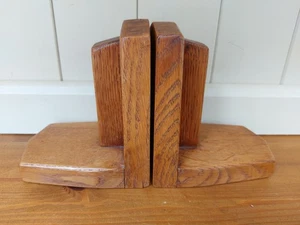 Vintage Buchstützen aus massiver Eiche, 30er Jahre geformte Buchstützen - Bild 1 von 5