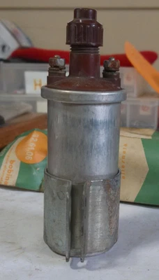 Новая из старых запасов катушка зажигания Ducati Vespa Benelli 100 125 160 180 250 6 В 321106 (NEWT) - Изображение 1 из 4