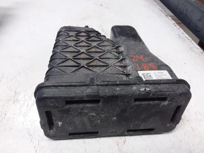 2021 GMC YUKON vasilha de vapor de combustível carvão OEM ID 23337721  - Imagem 1 de 4