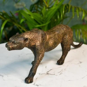 Sowpeace Black Resin Panther Figurine – 32cm Table Decor & Gift Piece - Picture 1 of 7
