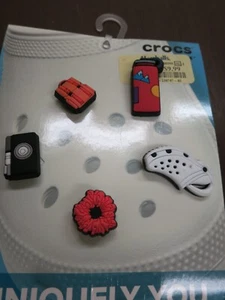 Crocs Uniquely You-Vacay Girls- Jibbitz Charms 5 Pack, Camera, water bottle - Picture 1 of 3