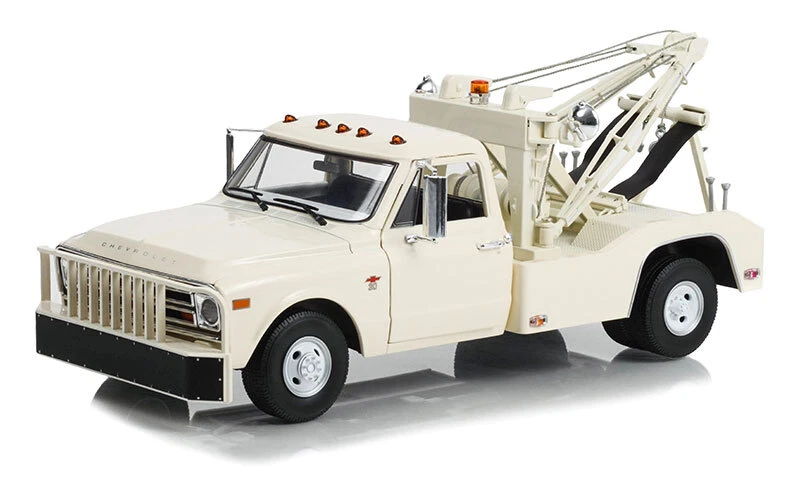 GREENLIGHT - Véhicule dépanneuse de 1969 couleur Blanche – CHEVROLET C-30 - 1... - Photo 1/1