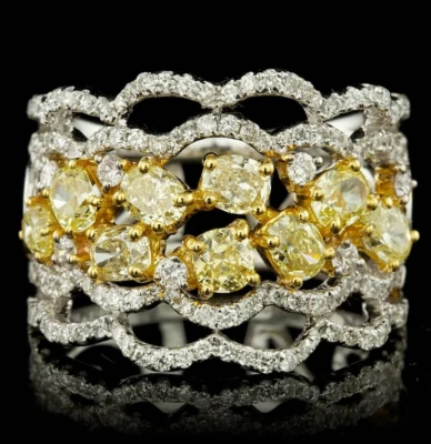 Impresionante anillo fantástico citrino de oro amarillo de corte ovalado y redondo con circonita cúbica blanca transparente Foto 1 de 4