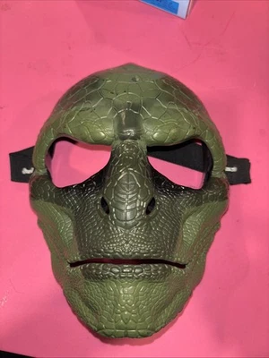 2012 Hasbro Marvel Amazing Spider-Man Lizard Mask - Image 1 of 4