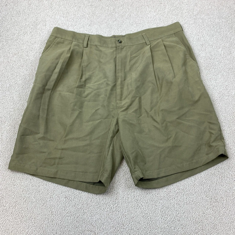 Croft & Barrow Pleated Front Chino Shorts Men's Waist 40 Solid Green 8" - Image 1 of 4