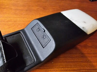 82-92 Camaro Firebird Techo/Consola Superior Linterna LED Recargable! *NUEVO* Foto 1 de 4