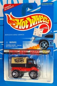 Hot Wheels 1997 Street Beast #557 Mercedes-Benz Unimog mit Klappbettbezug - Bild 1 von 3