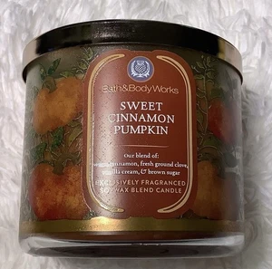 Bath & Body Works 3 WICK CANDLE SWEET CINNAMON PUMPKIN - Picture 1 of 1