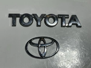 1996-2002 Toyota 4Runner Rear Lift Tail Gate Lid Emblem Nameplate Script Chrome - Bild 1 von 5