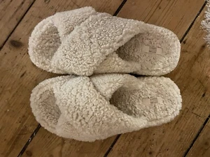 FitFlop Iquishion Teddy Cross Stores Size 8 RRP£115 - Picture 1 of 4