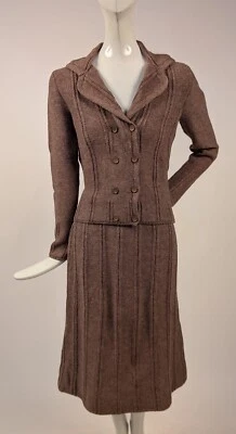 WONDERFULLY TAILORED VINTAGE 2 PC KNIT SWEATER SET DRESS MADE IN ITALY - Image 1 of 4