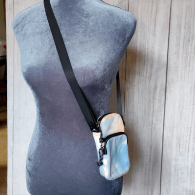 Forever 21 Mini Bandolera Ajustable Monedero Nuevo Sin Etiquetas Foto 1 de 4