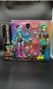 Monster High Deuce Gorgon & Frankie Stein Coffee Break Set G3 Reboot *IN HAND* - Picture 1 of 7