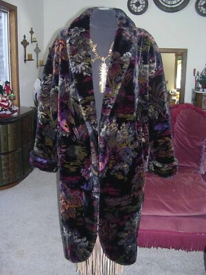 RARO ABRIGO LARGO COMPLETO DONNYBROOK IMITACIÓN PIEL IRIDISANTE PATRÓN FLORAL SWING COCOON Foto 1 de 4