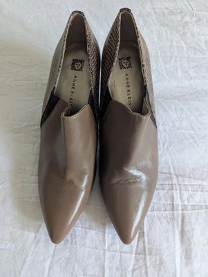 Anne Klein Leather Upper Heeled Ankle Booties Taupe Slip On Women's Sz 9.5 EUC - Image 1 of 4