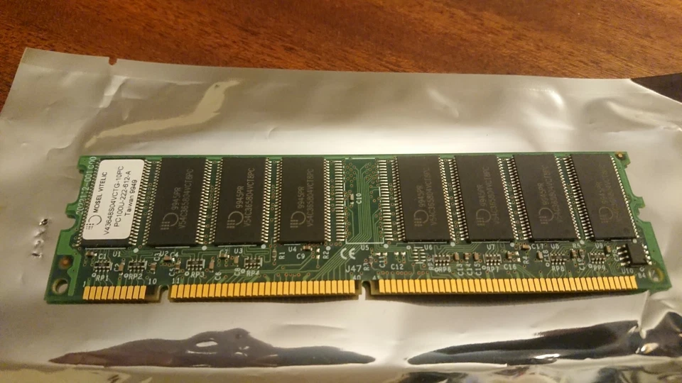 64mb SDRAM  Mosel Vitelic V43648s04vctg-10pc 100Mhz 168PIN - Image 1 of 1