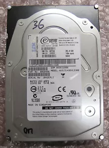 IBM eServer HUS151436VL300 36GB 15K RPM 3.5" SAS Hard Drive HDD, 26K5840 - Picture 1 of 2