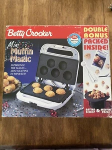 Betty Crocker Mini Muffin Magic Cupcake & Muffin Maker W/ Scoop & Recipes, WORKS - Picture 1 of 7