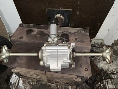 👀 NICE 1984 Honda ATC200Es Rear End Axle Gears OEM 200ES 84 ATC REAR END - Image 1 of 4