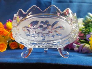 LOVELY GLASS FOOTED DESERT BOWL - LOVELY EDGING AND PATTERNS VGC # C 85 - Picture 1 of 23
