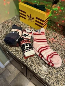 Bright Star - Women’s Socks - Holiday Lot - 6 Pairs - Sizes 9-11 - NWT 📸👀 - Picture 1 of 6