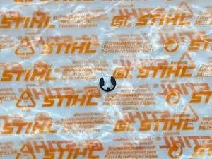 9460 624 0400 E-Clip freno catena OEM STIHL MS440 MS441 MS460 MS461 MS640 - Foto 1 di 2