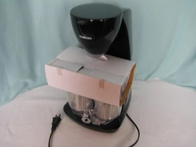 Cafetera Salton Modelo KM 202 con 2 tazas de cercanías cable corto Nueva Foto 1 de 4
