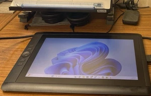 Wacom Cintiq 13HD Tablet.  As Is - Picture 1 of 6