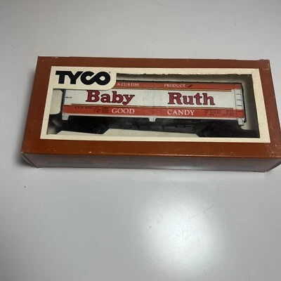 TYCO HO Scale Billboard Reefer 40 Foot Baby Ruth 355C with original box - Nice - Image 1 of 4