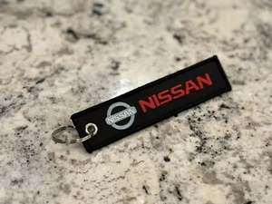 New Black Racing Double Sided Keychain for Nissan Nismo 350Z 370Z GTR Maxima - Bild 1 von 2