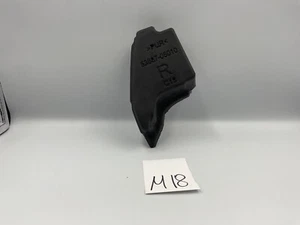 Toyota Camry 2018-2023 guardabarros delantero derecho aislante almohadilla sello OEM - Imagen 1 de 3