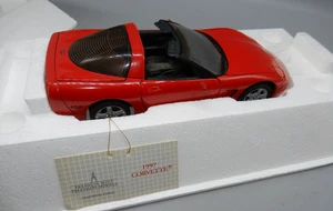 Modellino auto Franklin Mint 1997 CORVETTE Coupè rosso 1:24 pressofuso in scatola con documenti - Foto 1 di 6