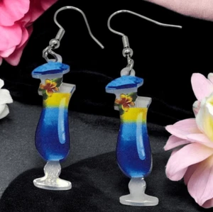 Floral Cocktail Earrings Cruise Vacation Tropical Island Resort Margaritaville - Picture 1 of 6