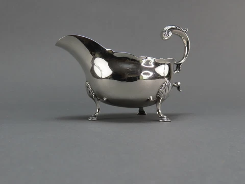 Fine 1788 English Georgian Sterling Silver Gravy or Sauce Boat w Nice Crest Cover