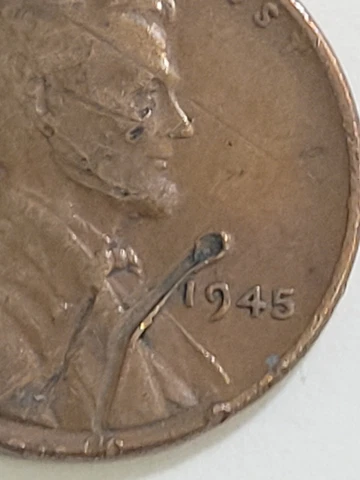 1945~COPPER WHEAT PENNY WITH {ERROR STRIKE O&R} NO MINT MARK~RARE Cover