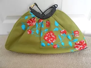 PAINT THE LILY--VINTAGE STYLE SHOULDER BAG WITH EMBROIDERY--15 1/2" X 8" - Picture 1 of 3
