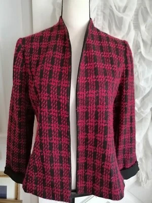 Chaqueta Blazer Mujer Cuadros Texturizada Roja Negra Frente Abierto Talla 10P Foto 1 de 3